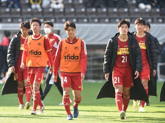 流経大柏 サッカー部 移動着 - ウェア