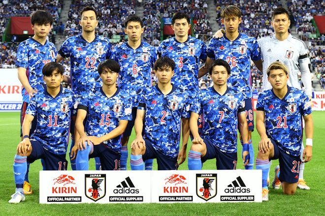 新ユニフォームデザイン サッカー日本代表がW杯で着用M２枚