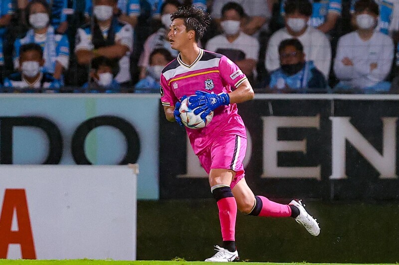 スーパープレイ！」磐田GK三浦龍輝の好機演出ロングフィードをファン