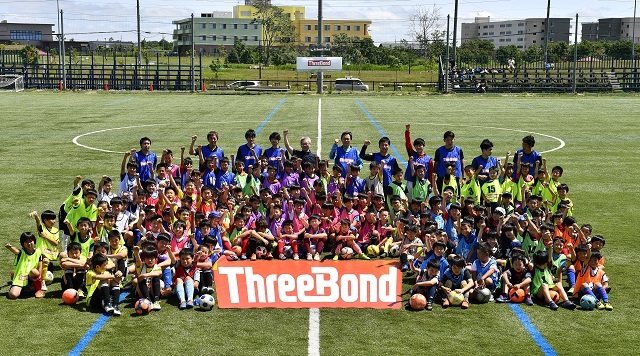 釜本邦茂氏が 夏の札幌で小学生130名を熱血指導 Kamamoto Football Festival In 北海道 レポート サッカー ダイジェストweb